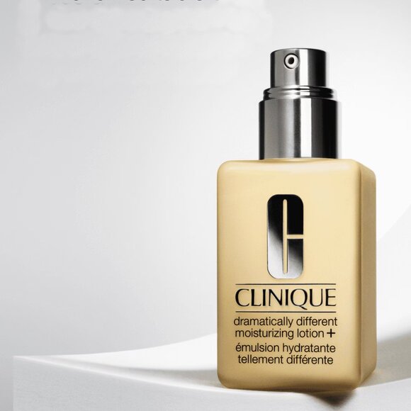 CLINIQUE Dramatically Different Moisturizing Lotion +  New in Box - 4.2oz Pump - Picture 2 of 5